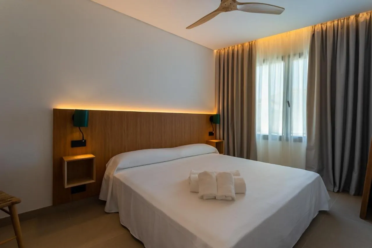 Hotel Apartamentos Hamus Conil De La Frontera